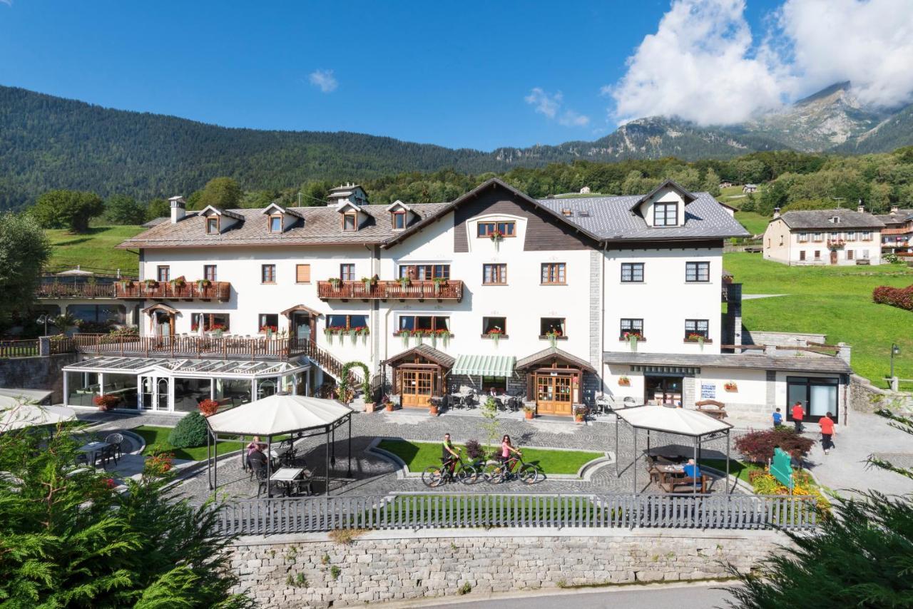 Albergo Edelweiss - Larespa クロード エクステリア 写真