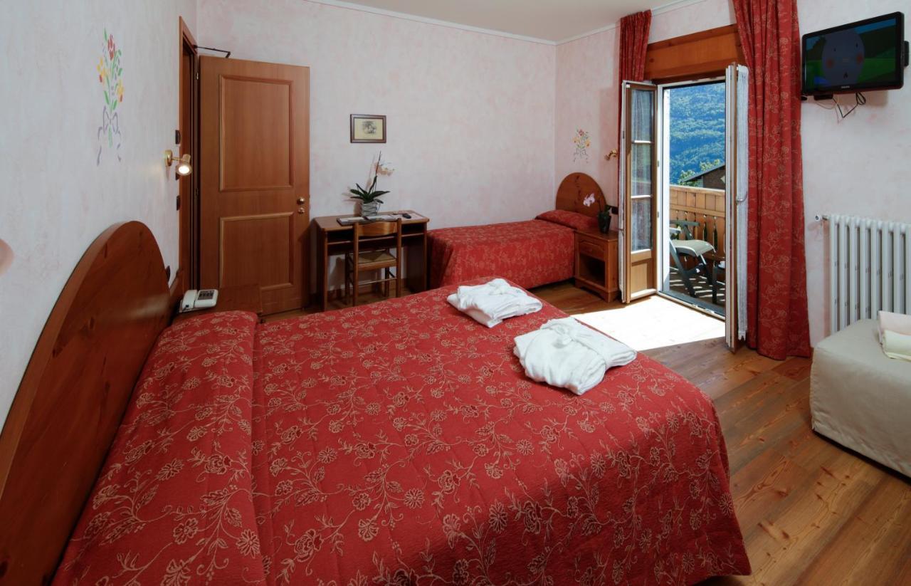 Albergo Edelweiss - Larespa クロード エクステリア 写真