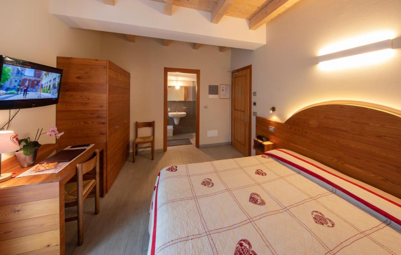Albergo Edelweiss - Larespa クロード エクステリア 写真