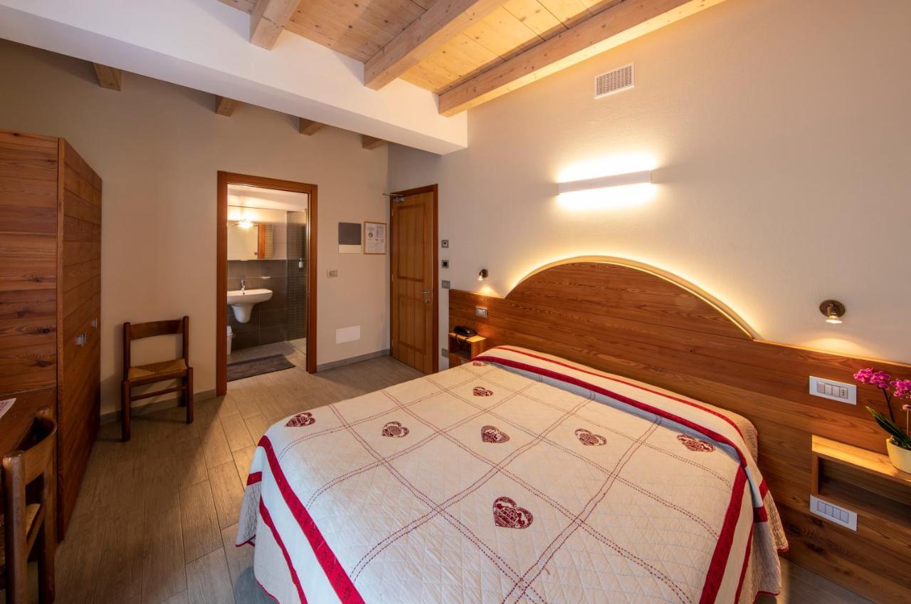 Albergo Edelweiss - Larespa クロード エクステリア 写真
